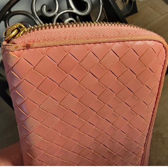 Bottega Venetta Pink Woven interaction Ladies Wallet - Picture 7 of 7